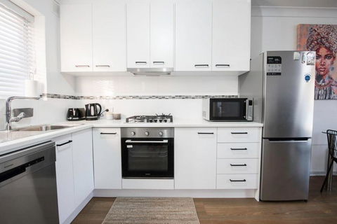Stylish Apartment In Richmond - Accommodation Tasmania 3