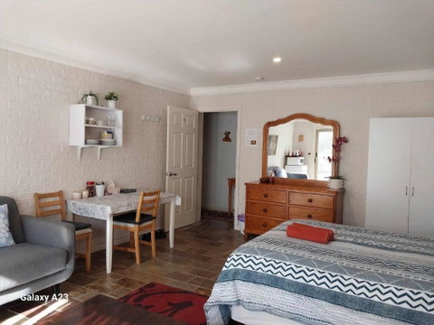 Sweet Home By The Golf Course - Accommodation Tasmania 1