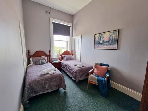 The Grand Hotel Millicent - Accommodation Tasmania 3