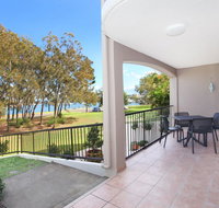 Beachport 14 - 2 BDRM Apt with Canal Views on Parkyn Pde - Accommodation Tasmania