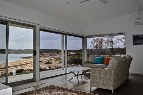 Beachside - Accommodation Tasmania 0