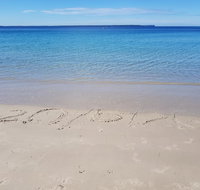 Beachside Husky - Waterfront - Accommodation Tasmania