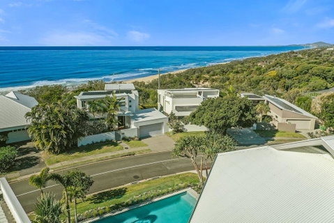 Beachside Luxury, Sunrise Beach - Accommodation Tasmania 2