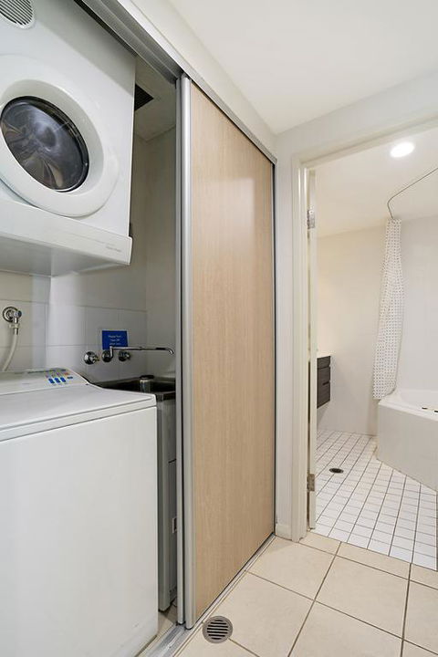 Beau Monde Apartments Newcastle - Boulevard Apartments - Accommodation Tasmania 3