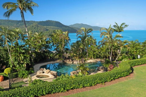 Bella Azure Two Bedroom Two Bathroom Spacious Ocean-view Apartment With Golf Buggy - Accommodation Tasmania 1