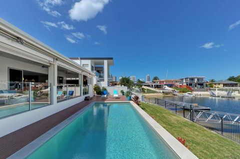 Belle Of Broadbeach - Accommodation Tasmania 0