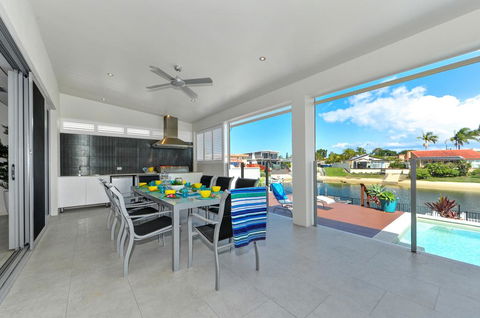 Belle Of Broadbeach - Accommodation Tasmania 2