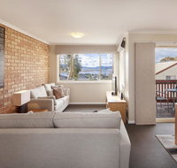 Beloka 9 - Overlooking Lake Jindabyne - Accommodation Tasmania
