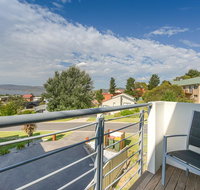 Beloka Close - Modern spacious and pet friendly accommodation - Accommodation Tasmania