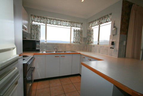 Benny's 3/25 Park Road - Accommodation Tasmania 2