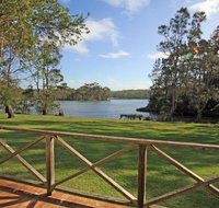 Berrara Lagoon Front Chalet - Accommodation Tasmania