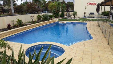 Best Western Chaffey Motor Inn - Accommodation Tasmania 1