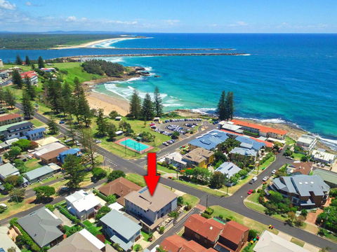 Bimbadeen Unit 3 - Across From The Beach - Lift In Complex - Accommodation Tasmania 0
