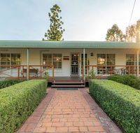 Birds 'n' Bloom Cottages - Accommodation Tasmania