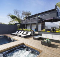 Blairgowrie Oasis Luxury retreat with spapool fireplace golf putting green - Accommodation Tasmania