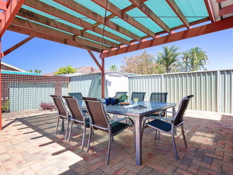 Blue Bay, 83a Rocky Point Road - Foxtel & Air Conditioning Downstairs - Accommodation Tasmania 2
