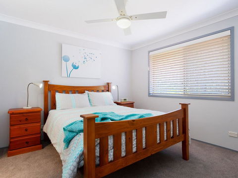 Blue Bay, 83a Rocky Point Road - Foxtel & Air Conditioning Downstairs - Accommodation Tasmania 3