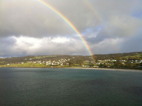 Blue Wren Beach House - Accommodation Tasmania 0