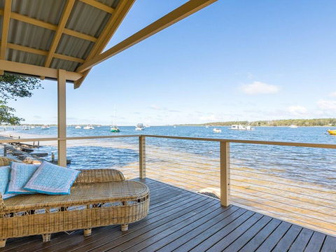 Bluewater - Riverfront Location With Water Views - Accommodation Tasmania 0