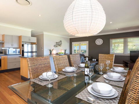 Bluewater - Riverfront Location With Water Views - Accommodation Tasmania 3