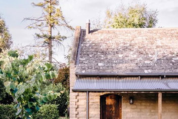 The Stable Lofts with Accommodation Tasmania