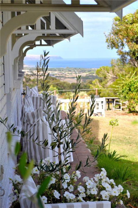 Watson Park - Accommodation Tasmania 3