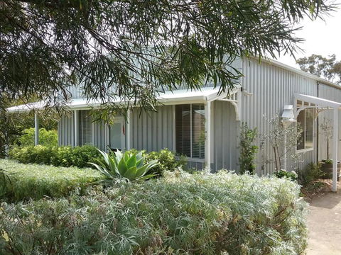 Watson Park - Accommodation Tasmania 0
