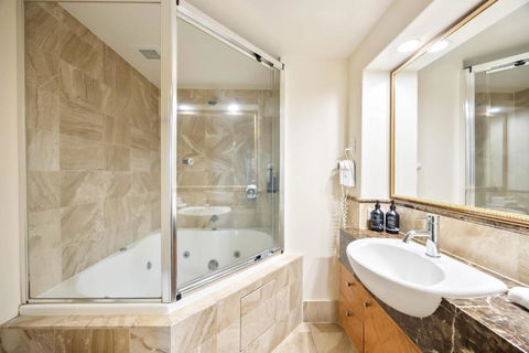 ZANZ205- Exclusive Outdoor Spa With Ocean Glimpses - Accommodation Tasmania 3