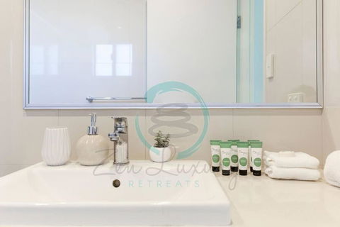 ZEN At ARRAY: 2BR Retreat In CBD - Accommodation Tasmania 3