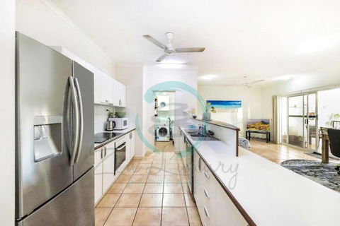 ZEN FORESHORE Cozy 2-BR, 2-BA Holiday Home + Pool - Accommodation Tasmania 3