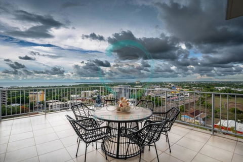 ZEN Pinnacle Penthouse (2) 3-BR Panoramic Retreat - Accommodation Tasmania 0