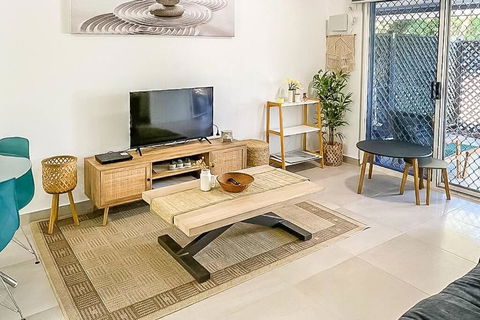 ZEN GARDEN - COZY 2-BR + Modern Design W/ Aircon - Accommodation Tasmania 3