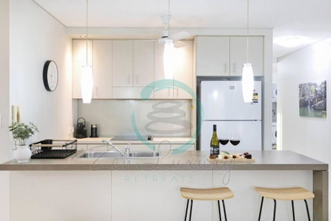 Zen On Stuart: 3-BR Penthouse Pad + Pool + BBQ - Accommodation Tasmania 0