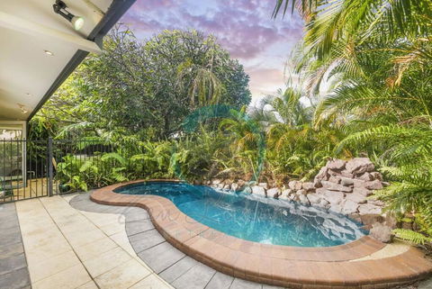ZEN TREETOPS - Boutique 2-BR Apt W/ Private Pool - Accommodation Tasmania 0