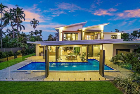 ZenLux Massive 5-BR Holiday Home - Pool - BBQ - Accommodation Tasmania 0