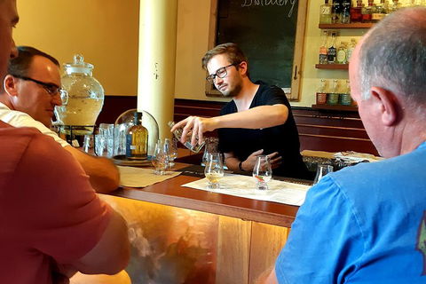 Tipple Of Gin Experience Tour - Accommodation Tasmania 3