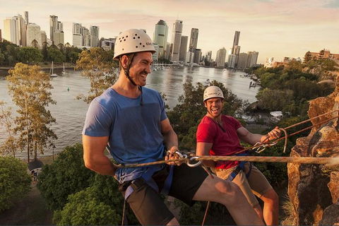 Abseiling The Kangaroo Point Cliffs In Brisbane - Accommodation Tasmania 5