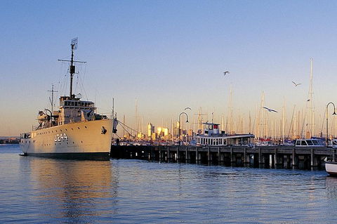 Melbourne City And Williamstown Ferry Cruise - Accommodation Tasmania 4