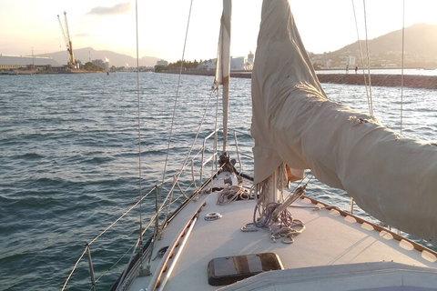 Townsville Small Group Early Morning Sailing Cruise Boat Tour Charter Hire - Accommodation Tasmania 1
