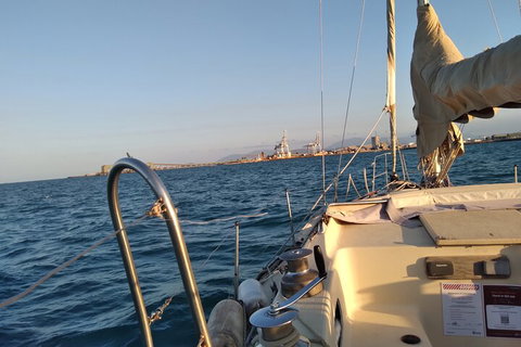 Townsville Small Group Early Morning Sailing Cruise Boat Tour Charter Hire - Accommodation Tasmania 2
