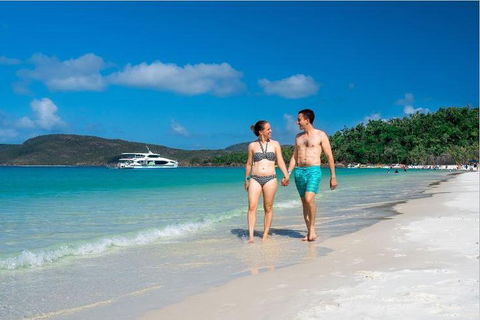 Whitehaven Beach Half-Day Cruises - Accommodation Tasmania 3