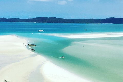 2-Night Whitsundays Sailing Cruise Incl. Whitehaven Beach & Great Barrier Reef - Accommodation Tasmania 5