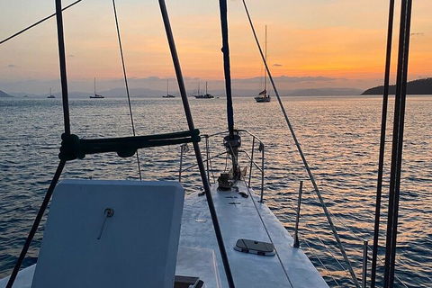 2 Night Small Group Whitsundays Sailing Adventure Aboard Mandrake - Accommodation Tasmania 2