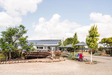 Heritage, Wine & Gin Tours - Accommodation Tasmania 5