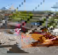 8-Hour Deluxe FoodDrink Tour in the Breathtaking Yarra Valley - Accommodation Tasmania