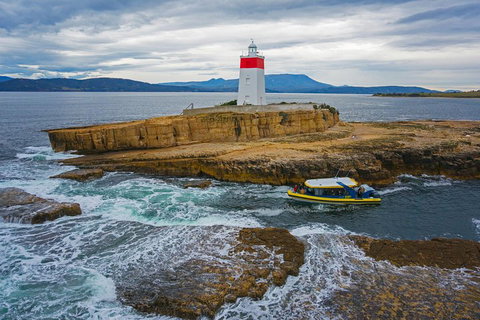Hobart Sightseeing Cruise Including Iron Pot Lighthouse - Accommodation Tasmania 5