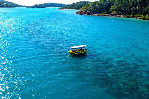 Airlie Beach Glass Bottom Boat Tour - Accommodation Tasmania 2